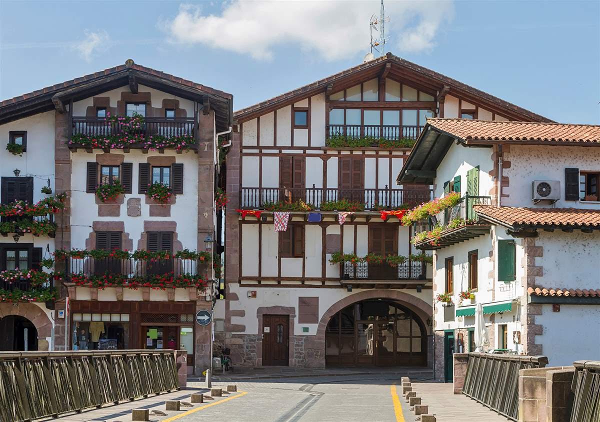Elizondo, uno de los pueblos más bonitos de España, en Navarra.