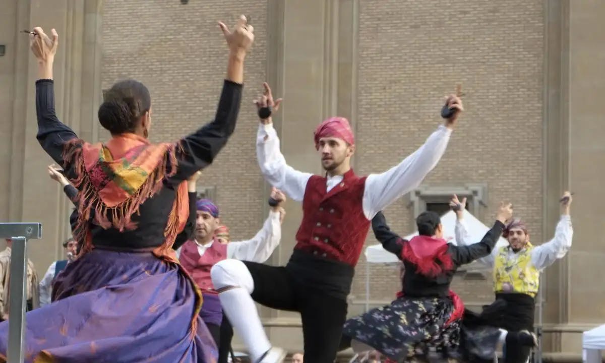 ¿Cómo se llama la danza tradicinal aragonesa?