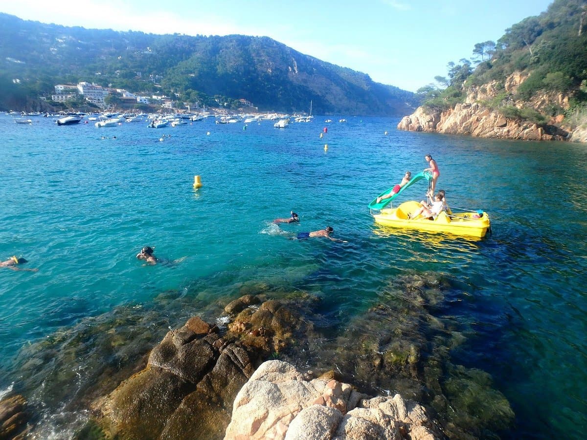 Which of the following Spanish beaches is located in Catalonia?
